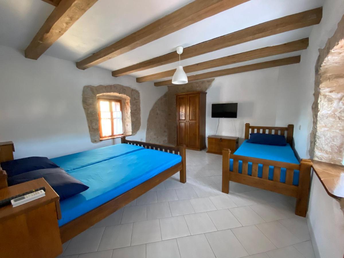 Holiday House With A Swimming Pool Vrbanj, Hvar - 11040 Exterior foto